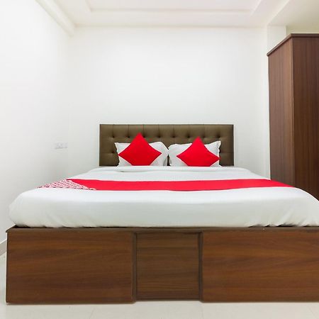 Super Hotel O Qualia Inn Kondapur Near Botanical Garden Хайдарабад Экстерьер фото